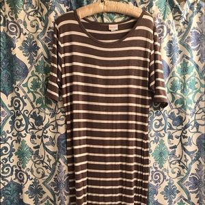 Lularoe Julia gray & white stripes size L